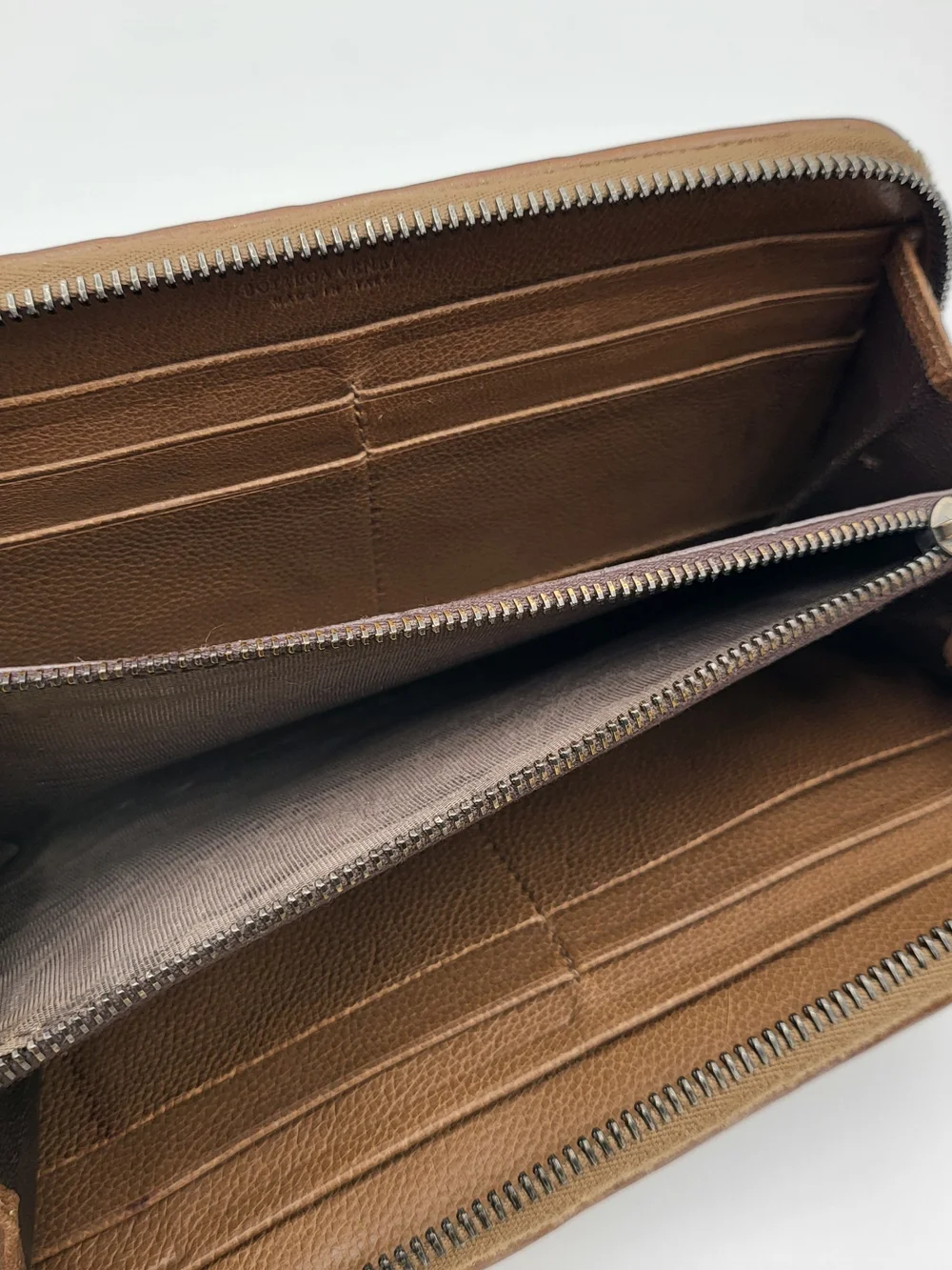 Bottega Veneta Brown Intrecciato Python Zip-Around Wallet.Authentic.Full Set.. - Picture 8 of 16